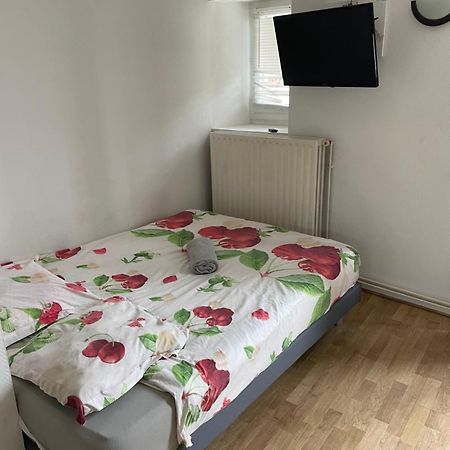 Studio Central Cosy Proche Gare Ruffec  Exterior foto